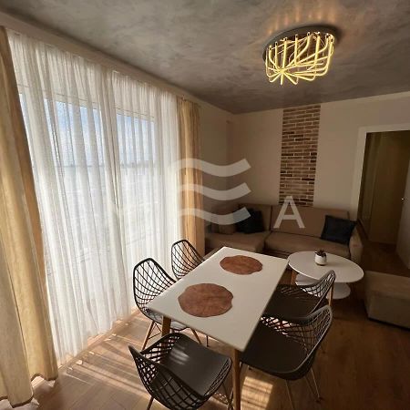 Yacht Club 573 Apartman Durrës Kültér fotó