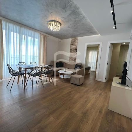 Yacht Club 573 Apartman Durrës Kültér fotó